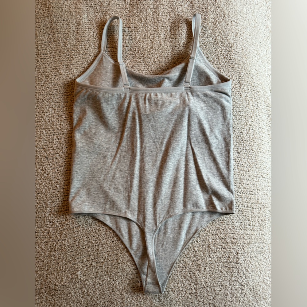 AUDEN BODYSUIT NEVER WORN